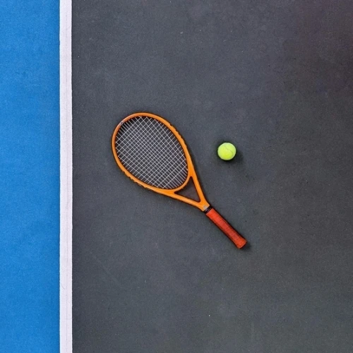 6 Manfaat Olahraga Tenis Bagi Kesehatan