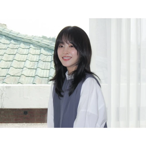 5 Gaya Makeup Flawless ala Park Bo Young