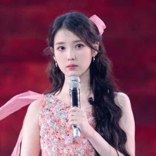 8 Rekomendasi Lagu IU tentang Self Love
