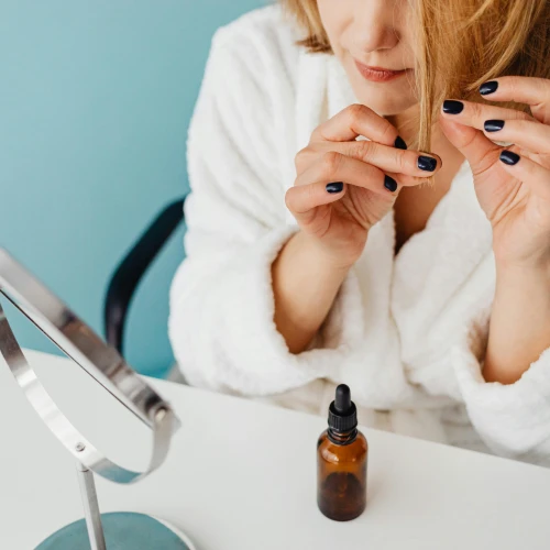 5 Rekomendasi Hair Oil untuk Membuat Rambut Glossy