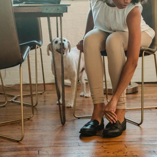 Tips Nyaman Pakai Sepatu Baru agar Kaki Tidak Lecet
