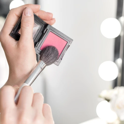 Simak Rekomendasi Warna Blush On untuk Kulit Sawo Matang