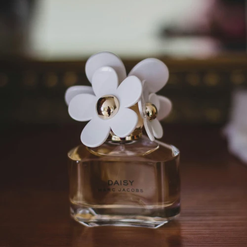 5 Tips Membeli Parfum Secara Online Agar Tidak Salah