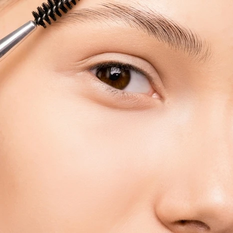 5 Rekomendasi Brow Cara Berwarna Untuk Alis Bak K-Pop Idol