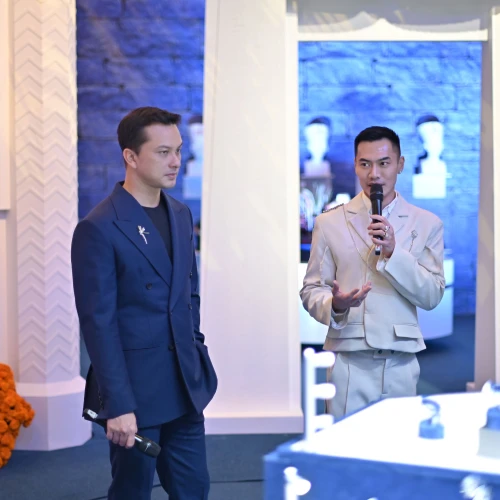 Mondial Rayakan 46 Tahun Berkarya di Koleksi Terbaru! Hadir Nicholas Saputra
