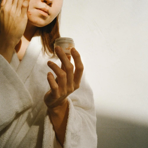 Ketahui Ciri Skincare Bermerkuri