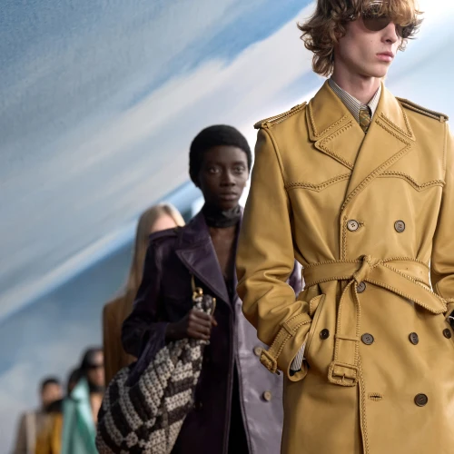 Gaya Era ‘60an Jadi Tren di Koleksi Burberry Spring/Summer 2026! Hadir Bright Vachirawit