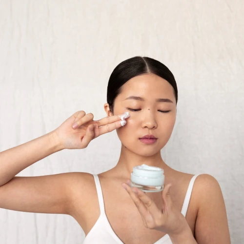 Rekomendasi 5 Skincare yang Mengandung Benzoyl Peroxide