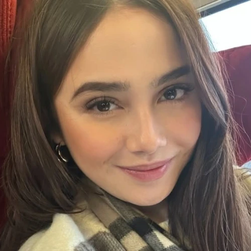 Intip Tips untuk Gaya Makeup Fresh ala Syifa Hadju!