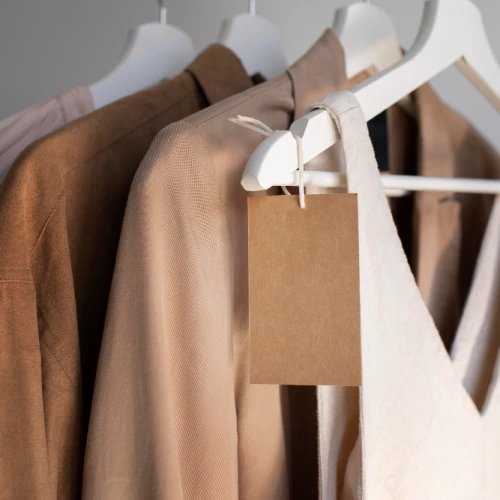 Deretan Bahan Pakaian yang Bebas Bau