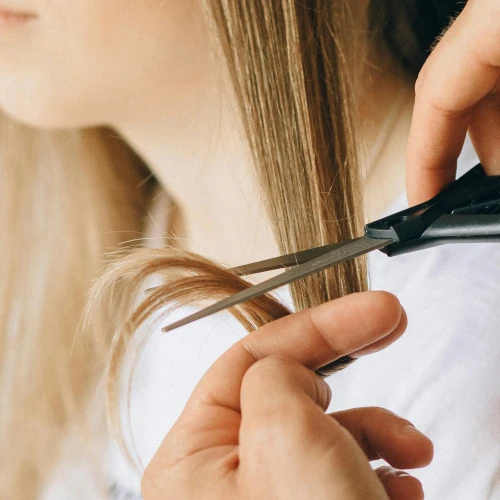 Ini Dia Hal-hal yang Perlu Diperhatikan Sebelum Potong Rambut Pendek