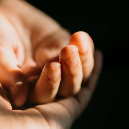 Penyebab Kuku Berwarna Kuning yang Wajib Kamu Waspadai