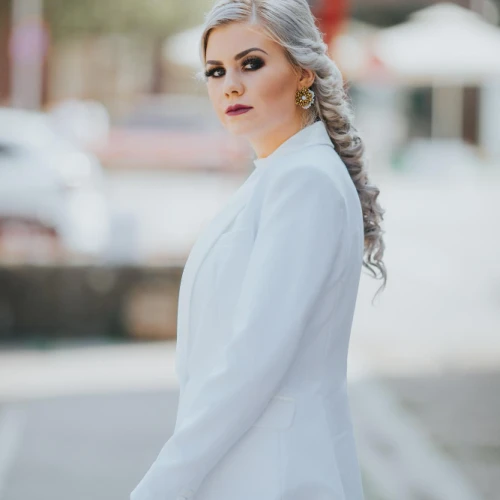 Ini Rekomendasi Warna Rambut yang Cocok untuk Pemilik Cool Tone