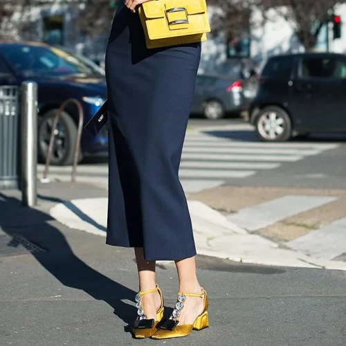 Model Rok untuk Pinggul Besar