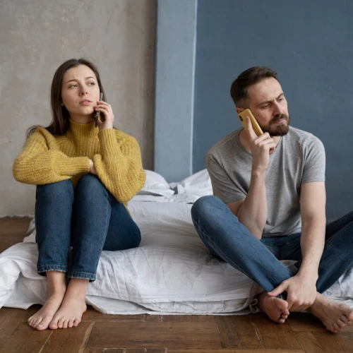 Soft Ghosting! Ketika Dia Tidak Menghilang, Tapi Juga Tidak Hadir