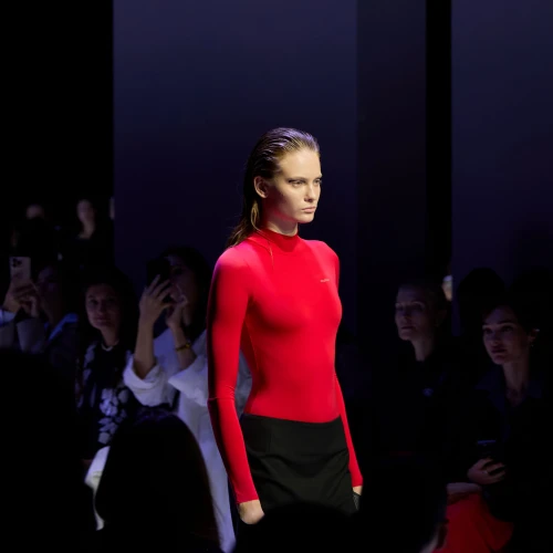 5 Fashion Items yang Menjadi Tren di Moscow Fashion Week