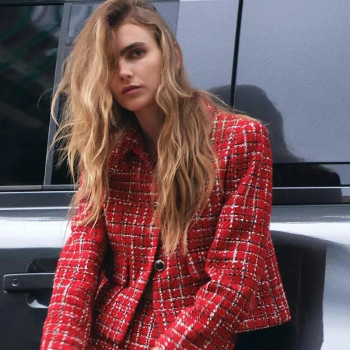 Tips Memilih Warna Merah yang Sesuai dengan Skintone