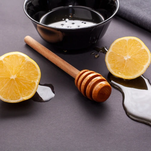 Manfaat Lemon dan Madu untuk Wajah Bebas dari Jerawat