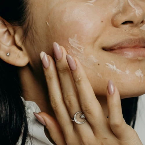 8 Manfaat Glycolic Acid dalam Skincare Kamu