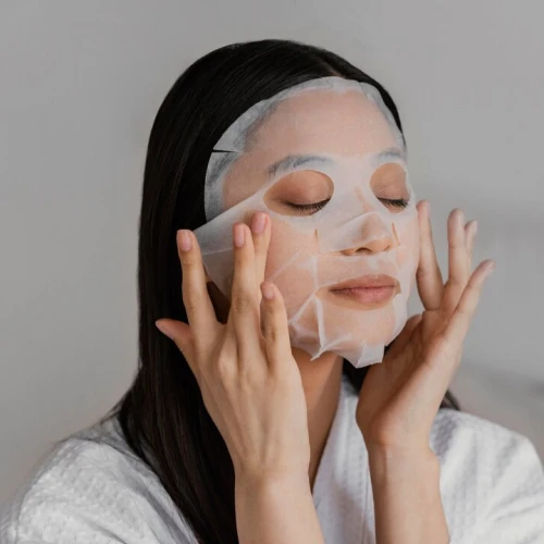 Cara Merawat Wajah agar Tetap Awet Muda, Tanpa Mengejar Sempurna