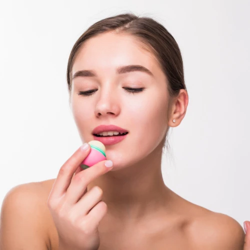 5 Rekomendasi Lip Balm untuk Memerahkan Bibir