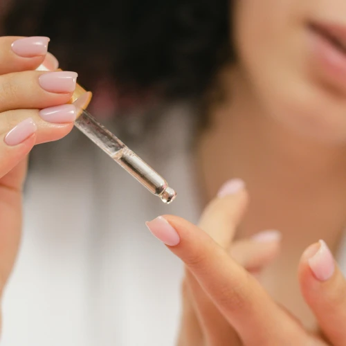 Retinol VS AHA, Mana yang Lebih Ramah Pemula?