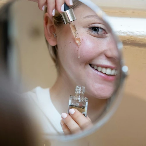 Apakah Salicylic Acid Boleh Dicampur dengan Niacinamide?