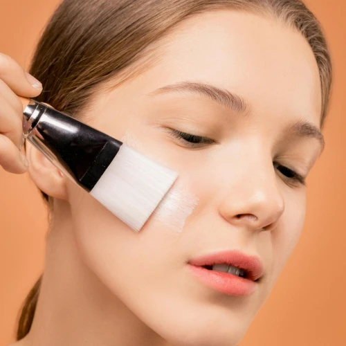 Cara Alami Menghilangkan Flek Hitam di Pipi