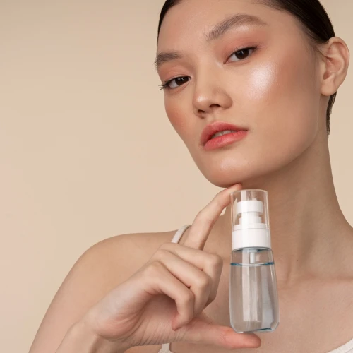 Simak Rekomendasi Setting Spray High End Terbaik untuk Menahan Makeup