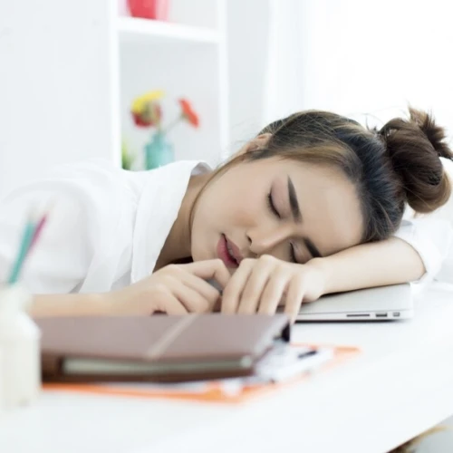 Jangan Ketuker! Ini Bedanya Procrastination dan Istirahat Sehat