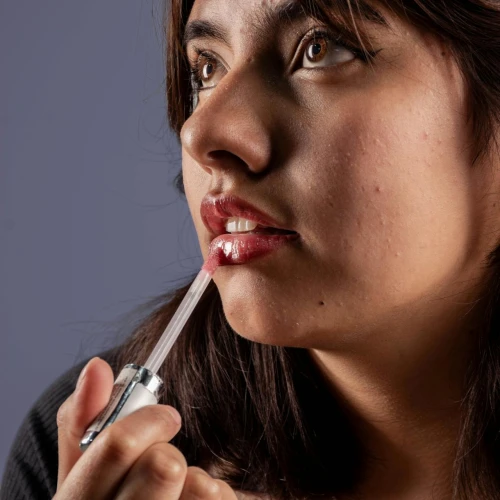 6 Rekomendasi Lip Gloss dari High End Brand Pilihan Cosmo