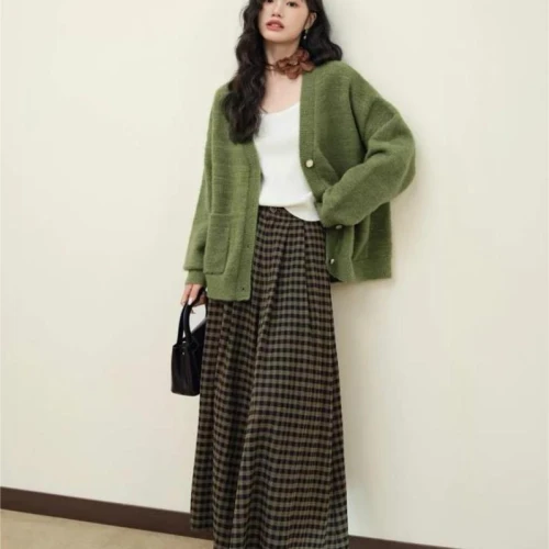 A to Z Earth Tone Outfit yang Perlu Kamu Tahu