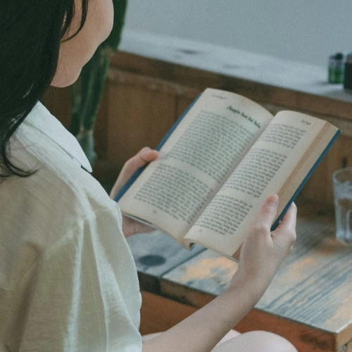 Rekomendasi Buku Penulis Perempuan tentang Cinta dan Kehidupan