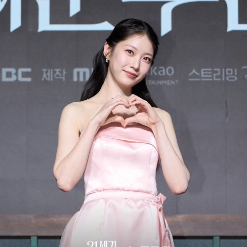 6 Fakta Menarik Gong Seung Yeon