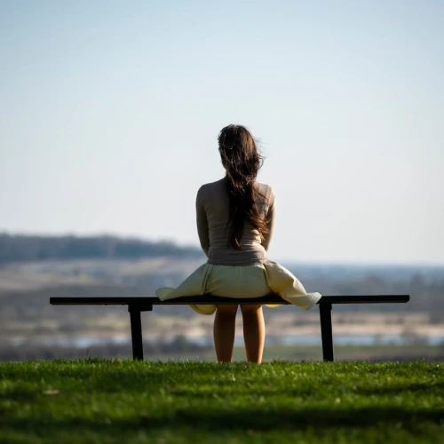Feeling Lonely Artinya Apa? Ini Penjelasannya