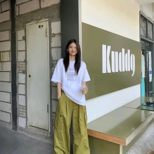 Celana Cargo Cocok Dengan Baju Apa