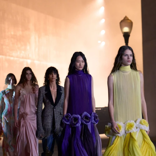 Dior Cruise 2027: Jonathan Anderson Membawa Glamor Hollywood ke Era Baru Dior
