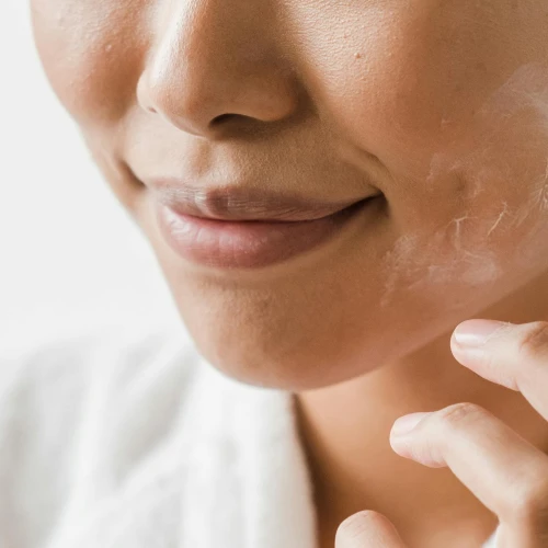 Cara Memilih Moisturizer Sesuai Tipe Kulit