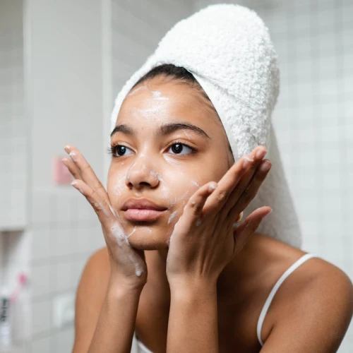 5 Rekomendasi Gel Cleanser untuk Kulit Sensitif