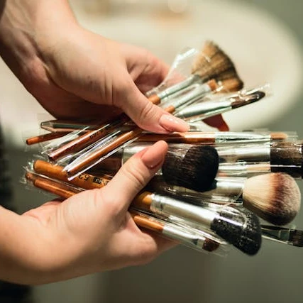 Cara Mencuci Brush Agar Tidak Cepat Rusak