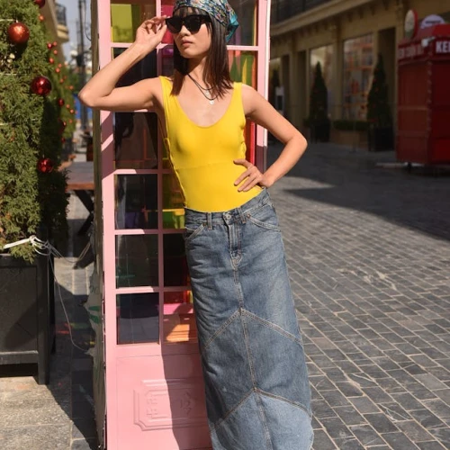 Tips Styling Rok Jeans yang Modis