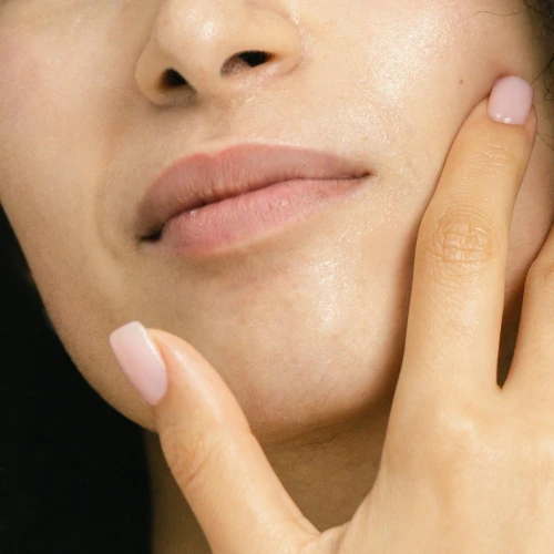 Sama-sama Bikin Kulit Kenyal, Ini Bedanya PDRN dengan Retinol