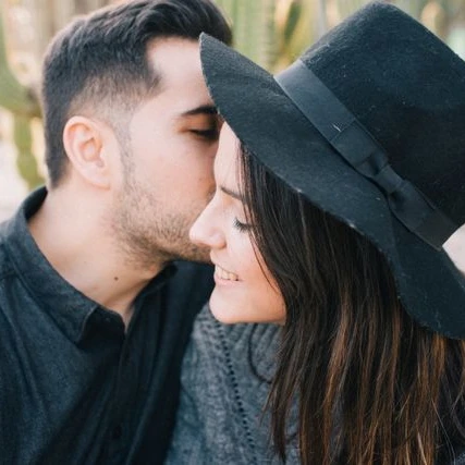 Mengenal Love Language Physical Touch