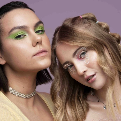 5 Warna Softlens yang Membuat Mata Terlihat Lebih Hidup