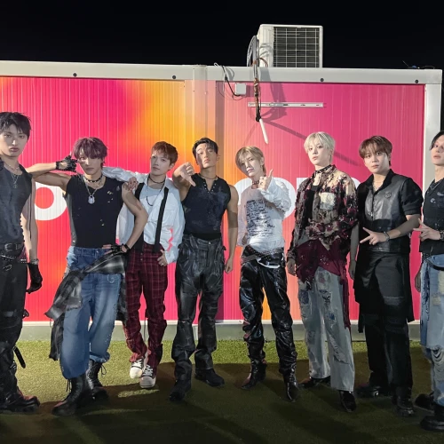 Makeup-makeup Ikonik para Member ATEEZ