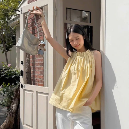 Warna Baju yang Cocok untuk Kulit Kuning Langsat
