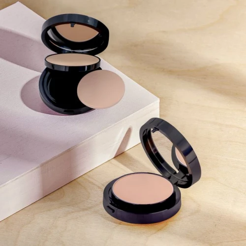 5 Rekomendasi Powder Foundation yang Wajib Dicoba