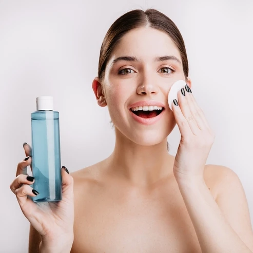 Hydrating vs. Moisturizing: Pahami Perbedaan Keduanya untuk Kulit Sehat