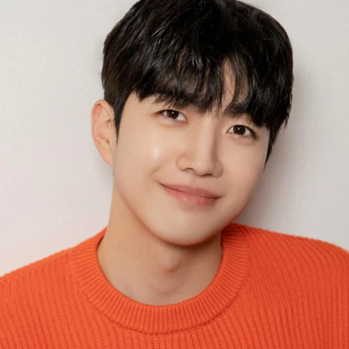 Kenalan Lebih Dekat dengan Aktor Kang Hoon