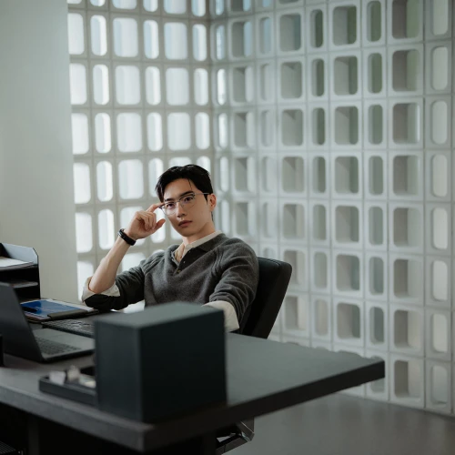 Sedang Naik Daun, Ini Dia 7 Drama Korea yang Dibintangi Kang Hoon